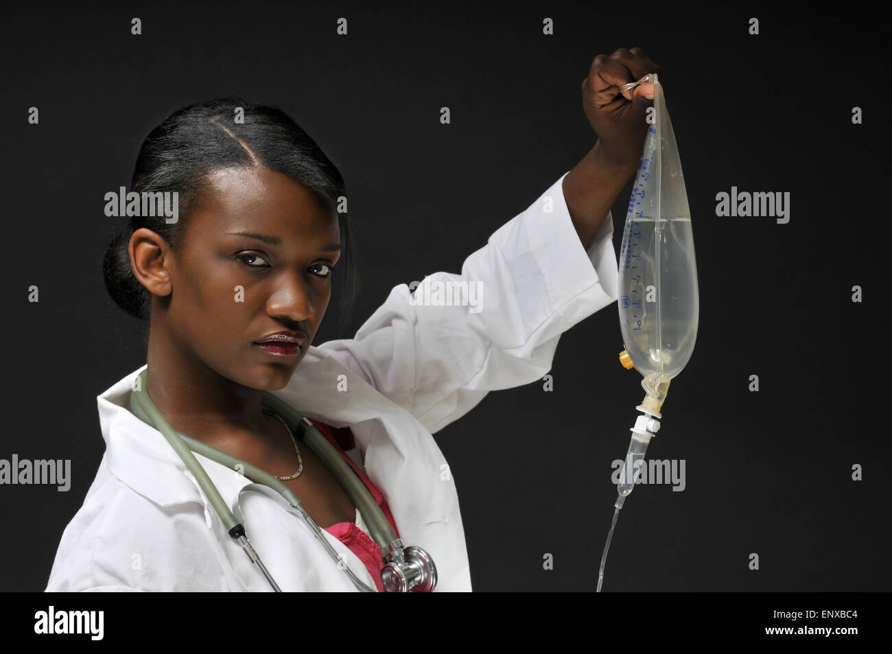 Black female doctor hi-res stock photography and images - Alamy