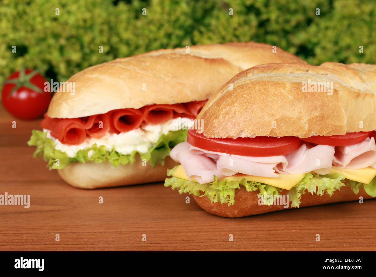 Sandwiches belegt mit Schinken und Lachs Stock Photo