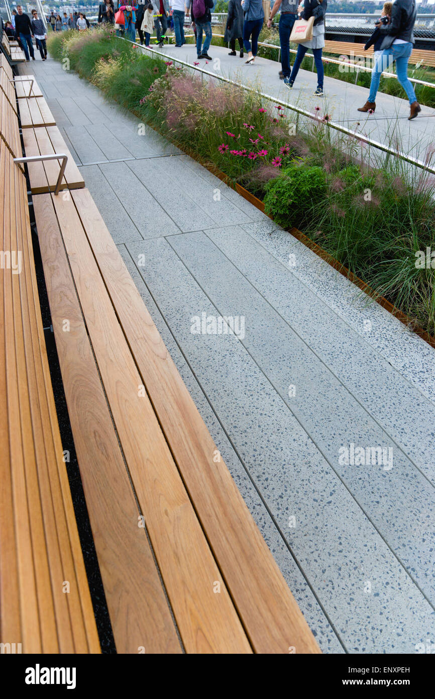 USA, New York, Manhattan, wooden benches on the High Line linear park on an elevated disused railroad spur called The West Side Line. Stock Photo