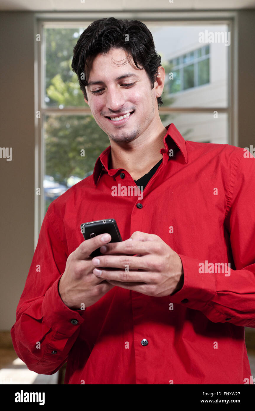 Men texting hi-res stock photography and images - Alamy