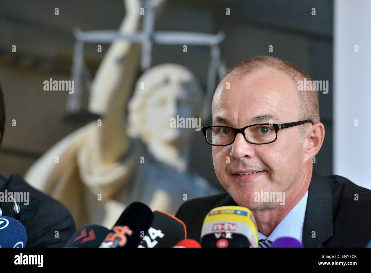 Trier, Germany. 12th May, 2015. Senior public prosecutor Peter Fritzen (R), along with public prosecutor Eric Samel (L), speaks during a press conference on the mortal remains of Tanja Graeff found yesterday and the current status of the investigations in Trier, Germany, 12 May 2015. Nearly the whole skeleton of Graeff has been found, said Fritzen, as well as jewellery, clothing, a mobile phone and a student identity card. 'Everything indicates that it is indeed Tanja Graeff, ' he said. PHOTO: HARALD TITTEL/dpa/Alamy Live News Stock Photo