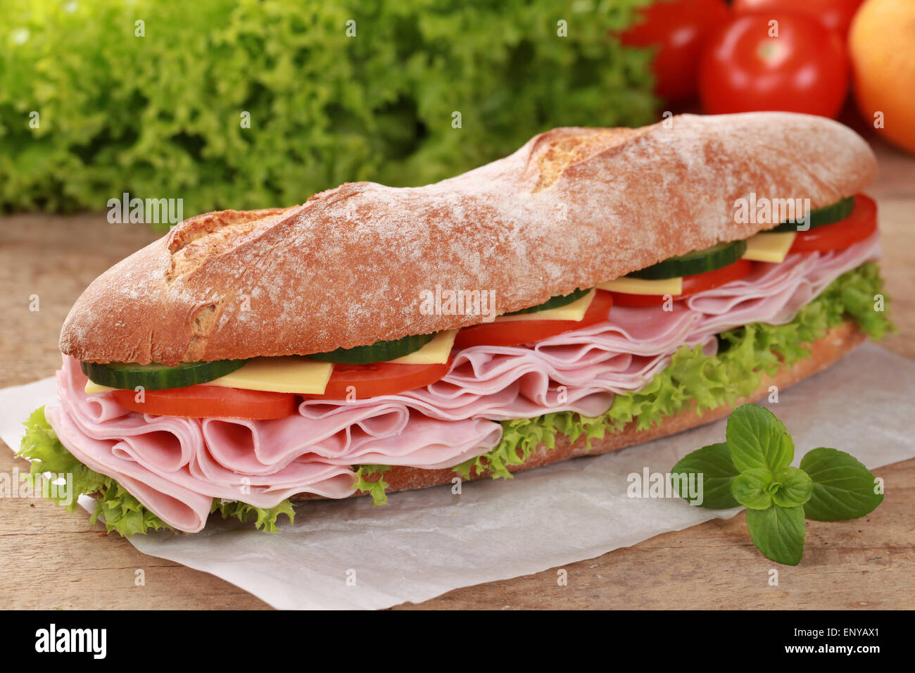 Sandwich mit schinken hi-res stock photography and images - Alamy
