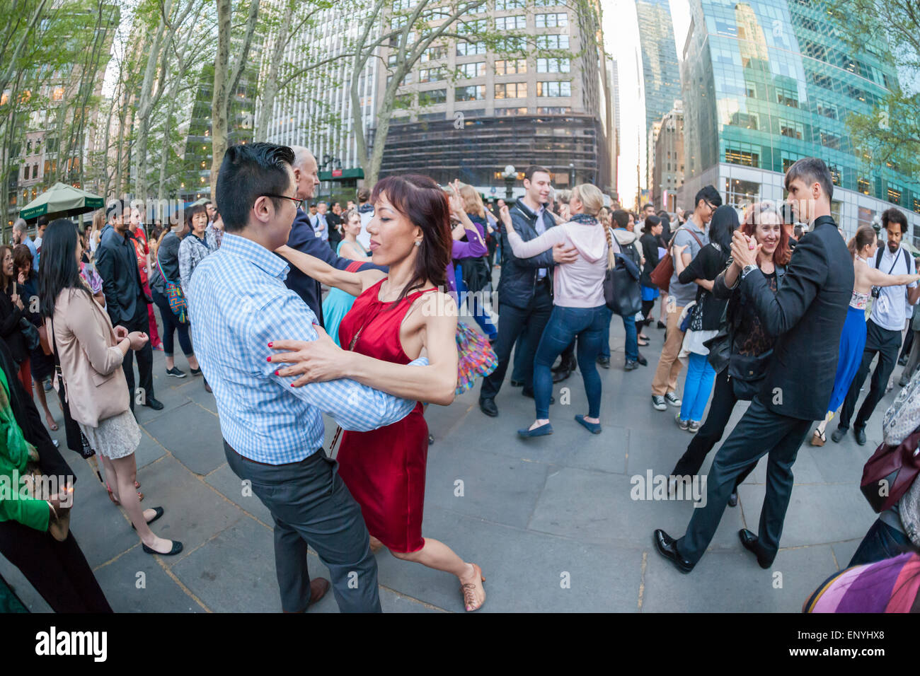 Hundreds channel their inner Fred Astaire and Ginger Rogers as they waltz the night away on the opening night of Dancing in Bryant Park, with a Waltz Ball, in New York on Wednesday, May 6, 2015. Everyone from beginners to amateur competitors participated in the weekly event, featuring a different style of dance each week. Live music and instruction complimented the popular event. (© Richard B. Levine) Stock Photo