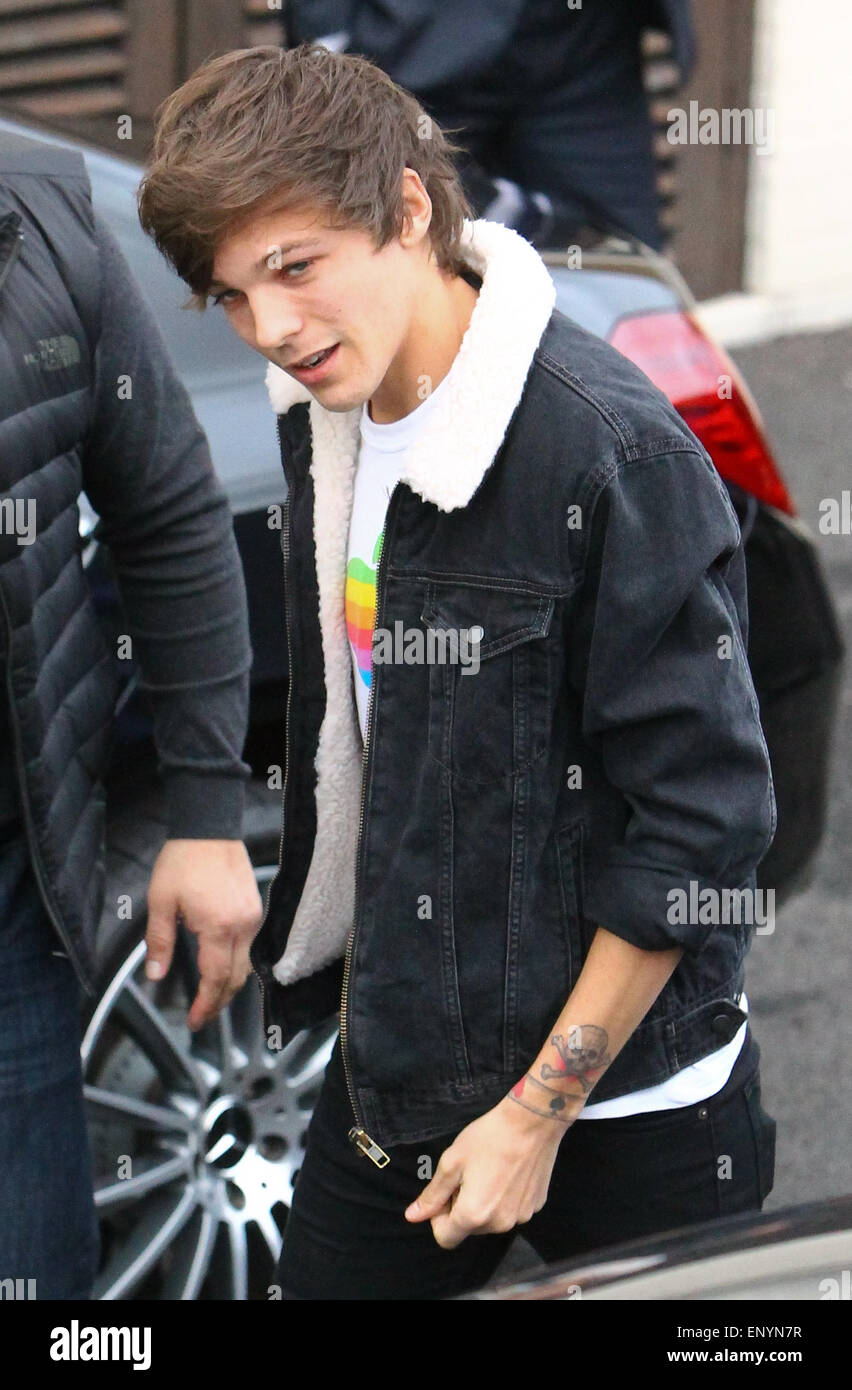 Louis Tomlinson arrives at Wembley studio Featuring: Louis Tomlinson Where:  London, United Kingdom When: 16 Oct 2014 Credit: WENN.com Stock Photo -  Alamy, image size:852x1390