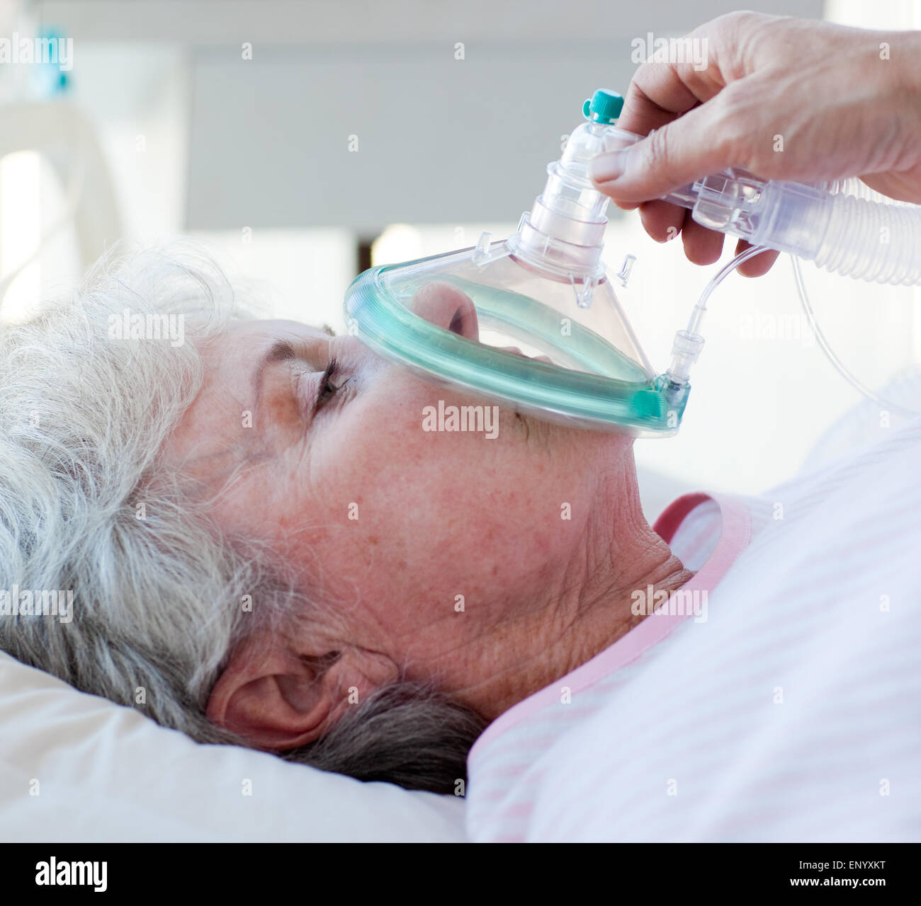 Female Patient Receiving Oxygen Mask High Resolution Stock Photography ...