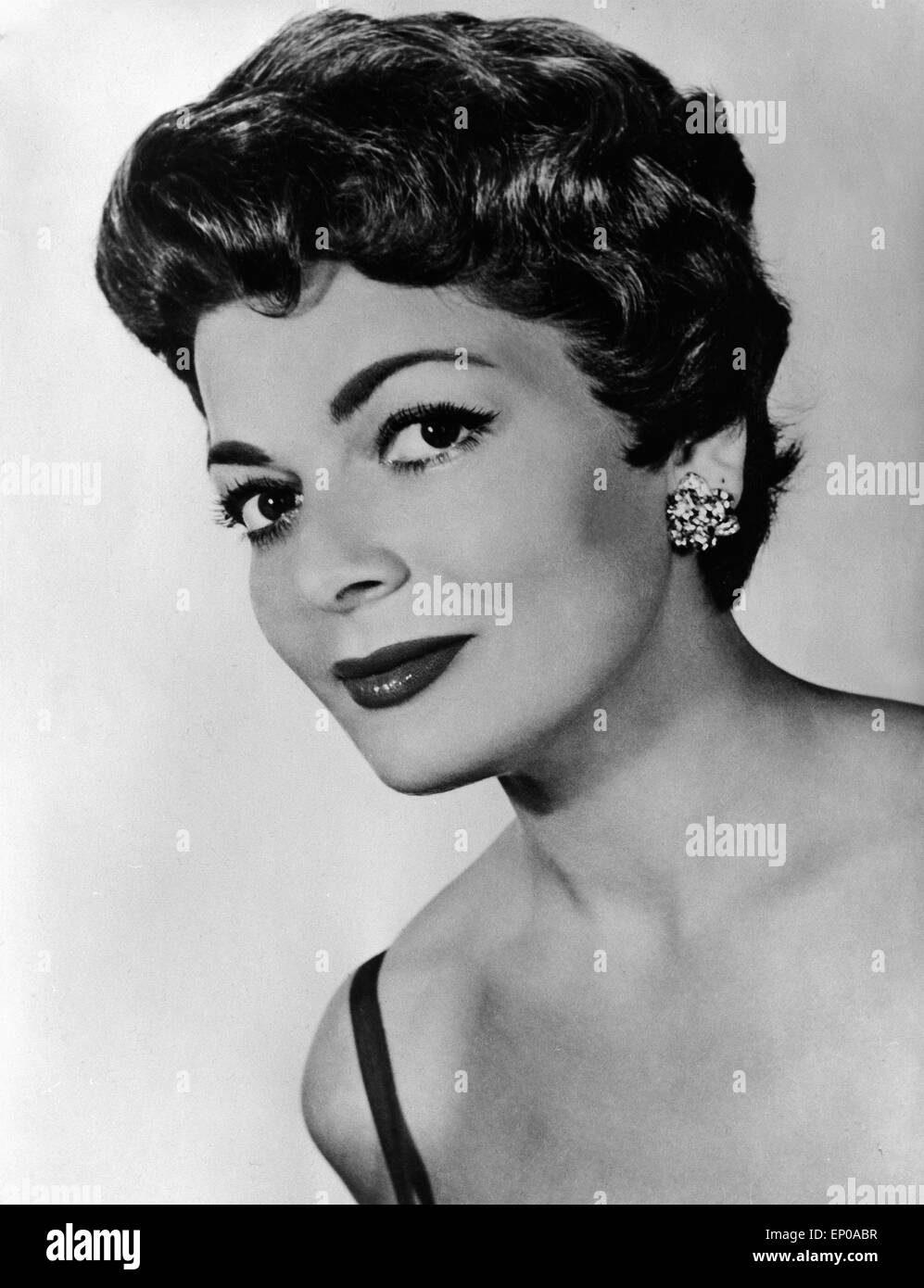Schweizer Sängerin und Schauspielerin Lys Assia, Mitte 1950er Jahre. Swiss actress and singer Lys Assia, mid 1950s, Stock Photo