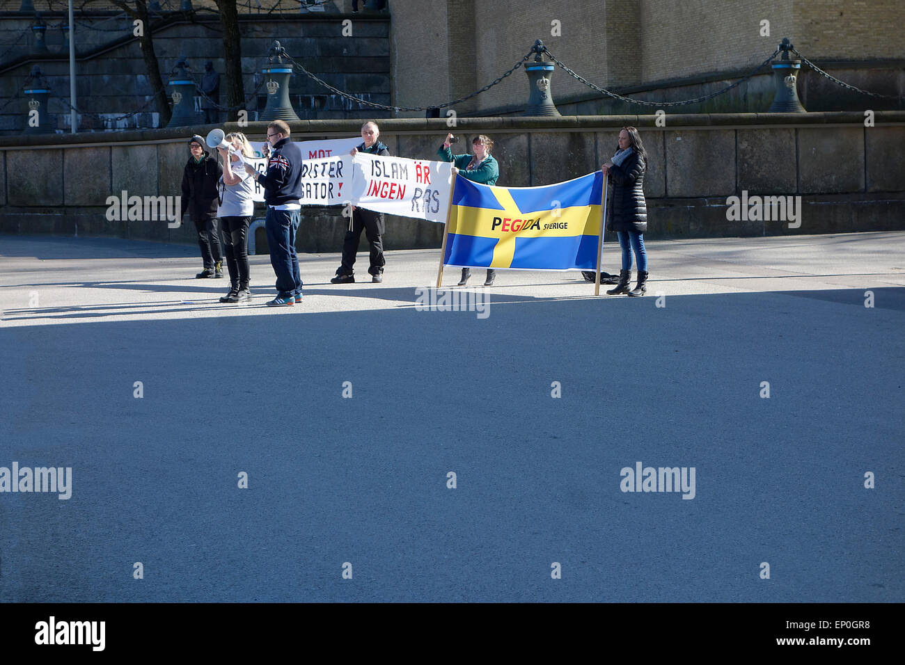 PEGIDA (Patriotic Europeans Against the Islamisation of the West) A modest demonstrations held on Götaplatsen in Göteborg, Swede Stock Photo