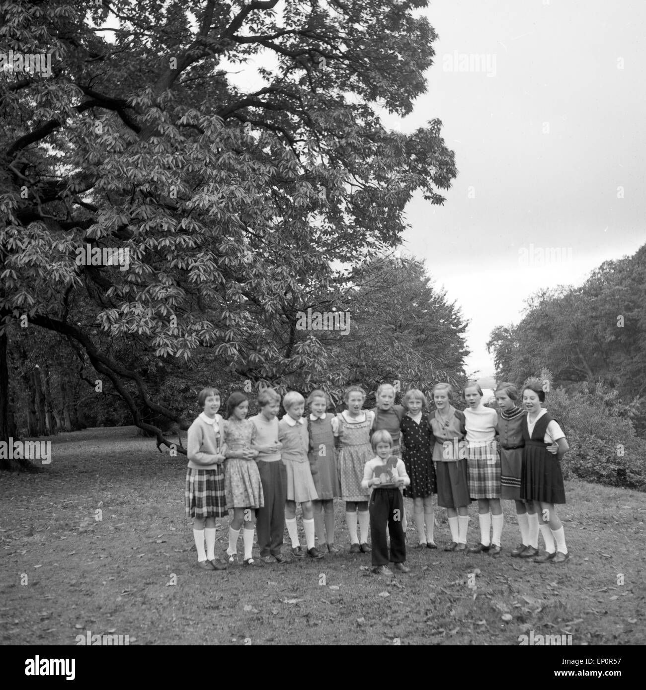  Foto zu Kinder kinder gruppenfoto hi-res stock photography and images - Alamy 