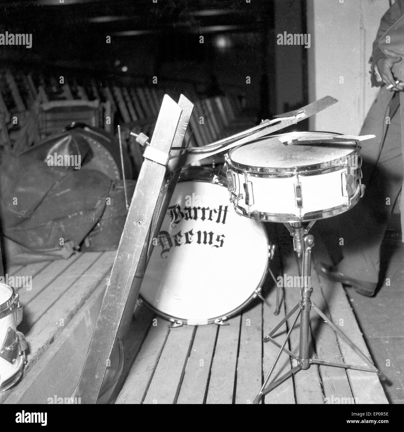 Drum set Black and White Stock Photos & Images - Alamy