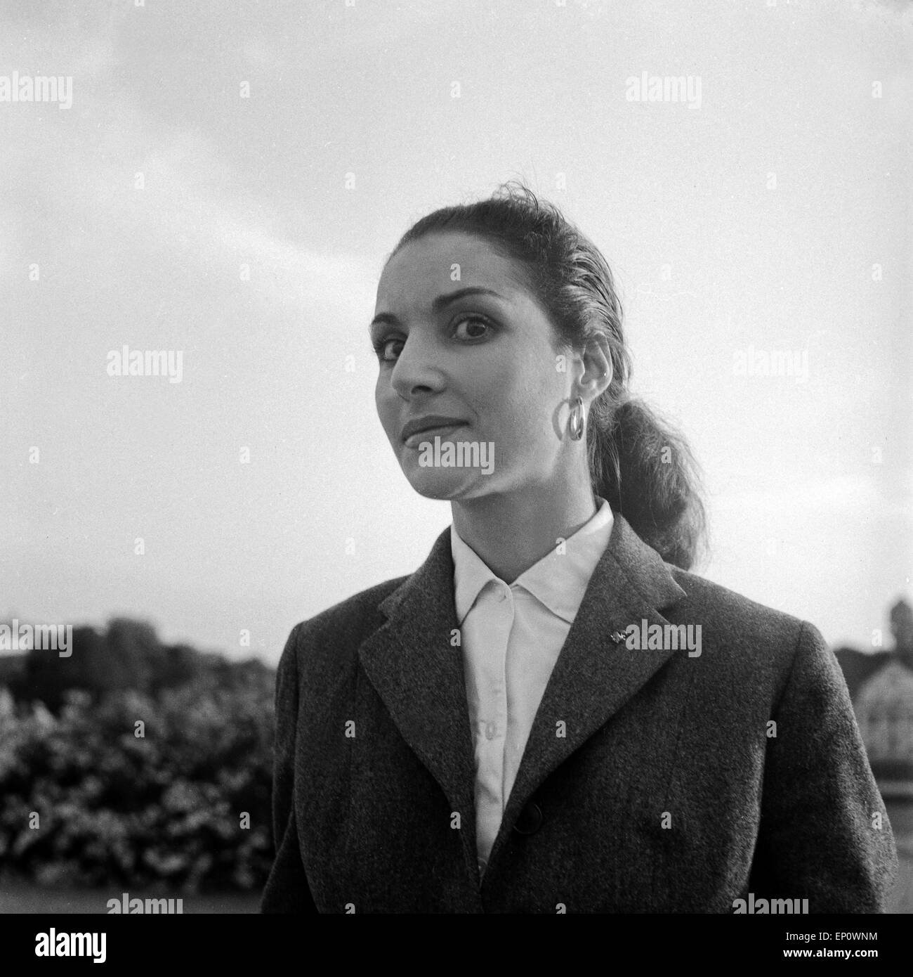 Spanische Sängerin und Schauspielerin Nati Mistral, Hamburg 1956. Spanish singer and actress Nati Mistral. Stock Photo