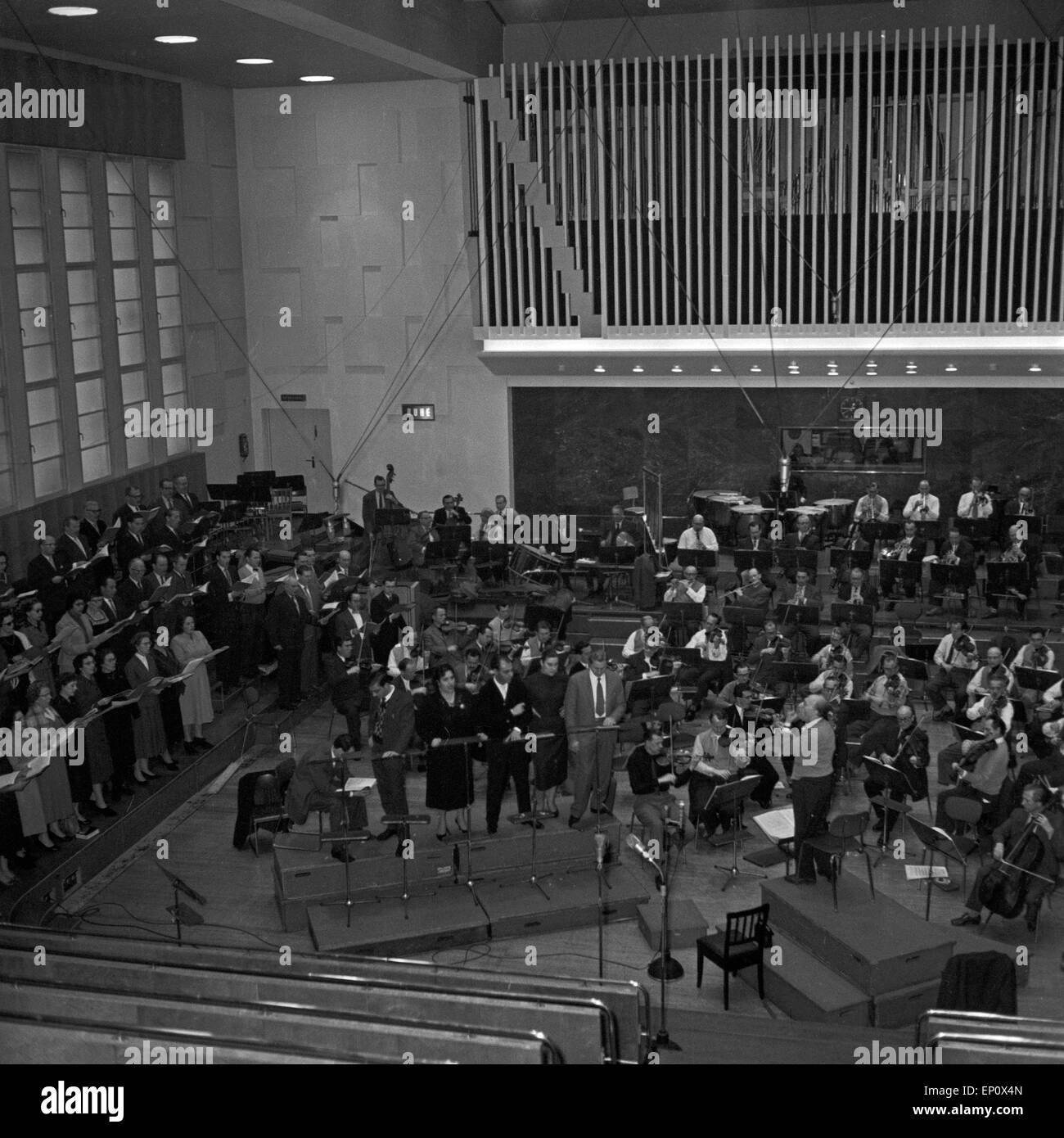 German orchestra in performance Black and White Stock Photos & Images