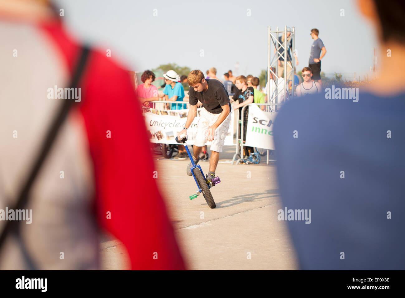 Uni Cycle High Resolution Stock Photography and Images Alamy