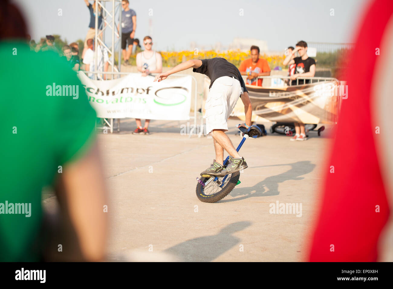 Uni Cycle High Resolution Stock Photography and Images Alamy