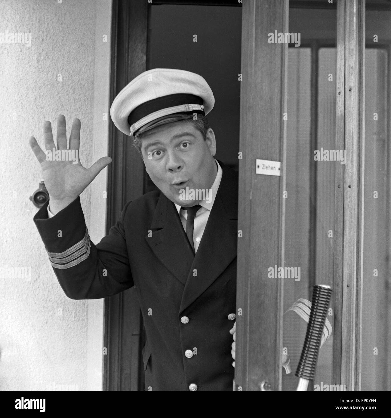 Navy uniform 1960s hi-res stock photography and images - Alamy