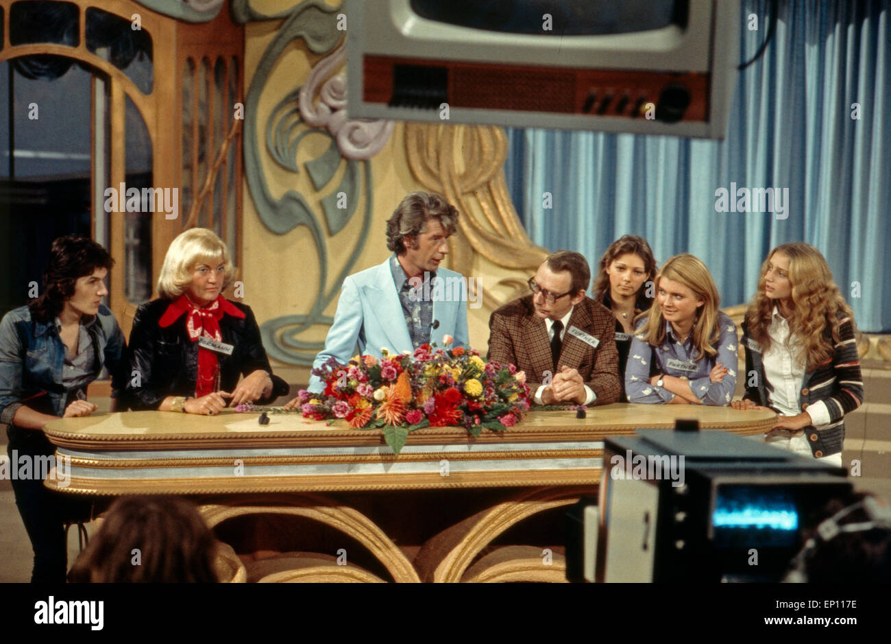 Am laufenden band hires stock photography and images Alamy