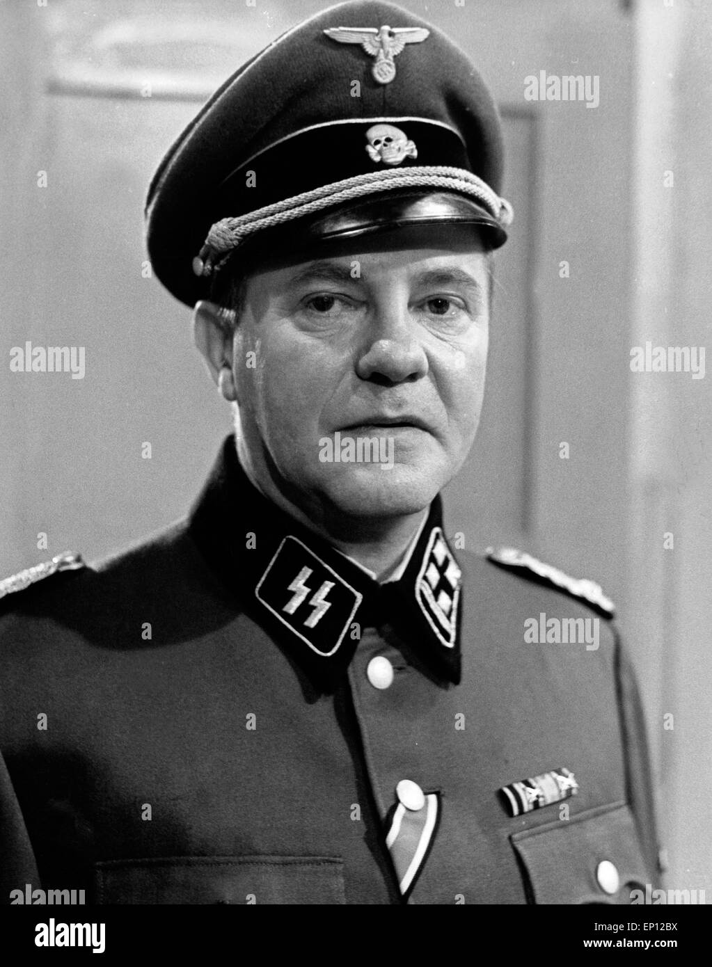 Eine Gefangene bei Stalin und Hitler, Deutschland 1968, Fernsehfilm, Regie: Paul May, Darsteller: Peter Lehmbrock als Max Koegel Stock Photo