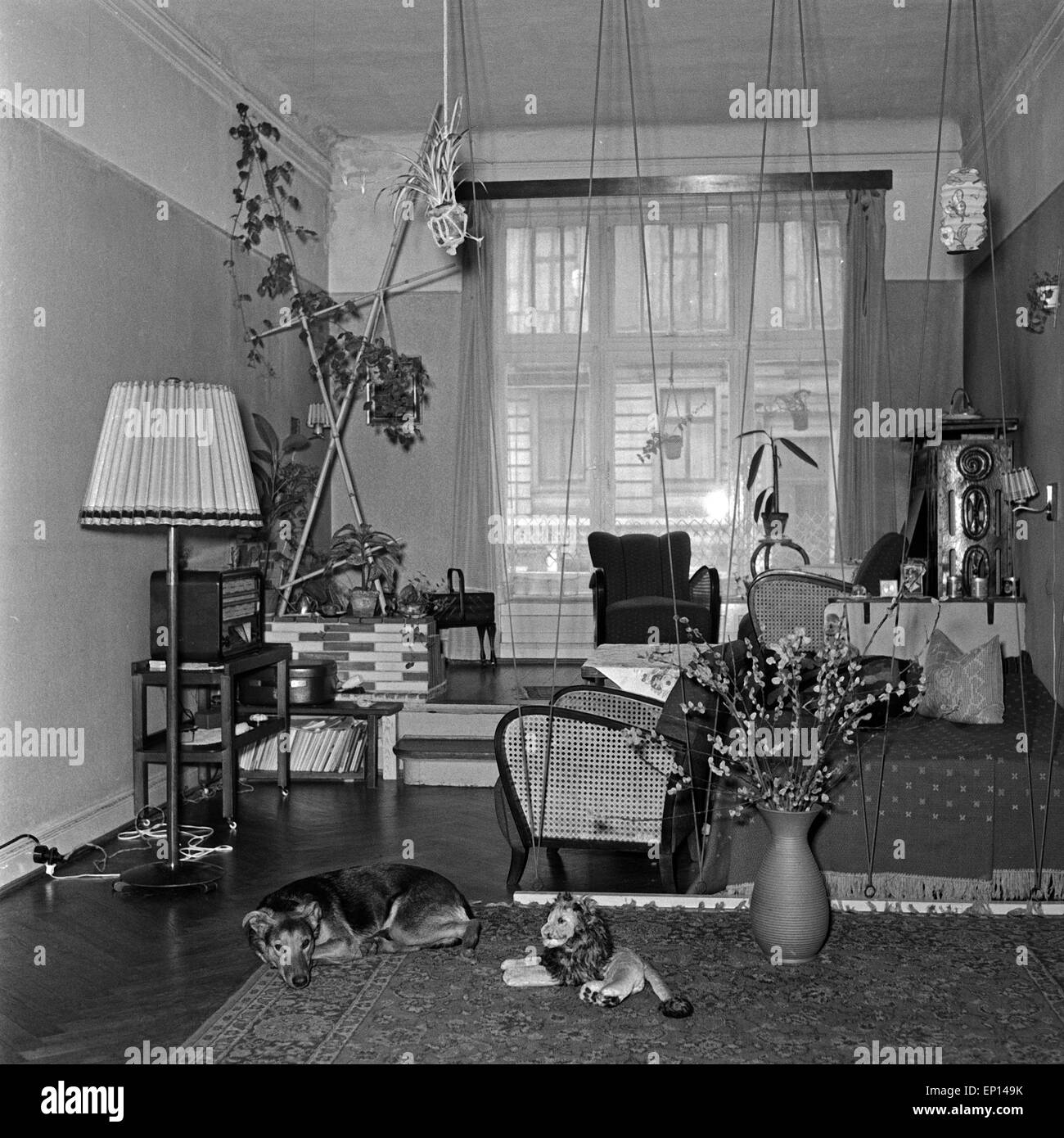 Wohnzimmer Black and White Stock Photos & Images - Alamy