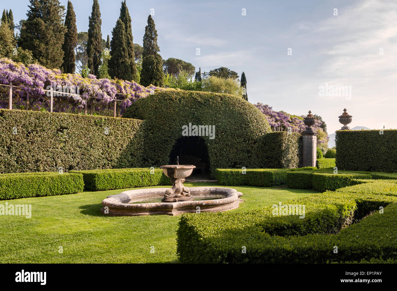 La Foce, Chianciano Terme, Tuscany, Italy. Garden designed in the 1930's by Cecil Pinsent for Iris Origo and her family. Stock Photo