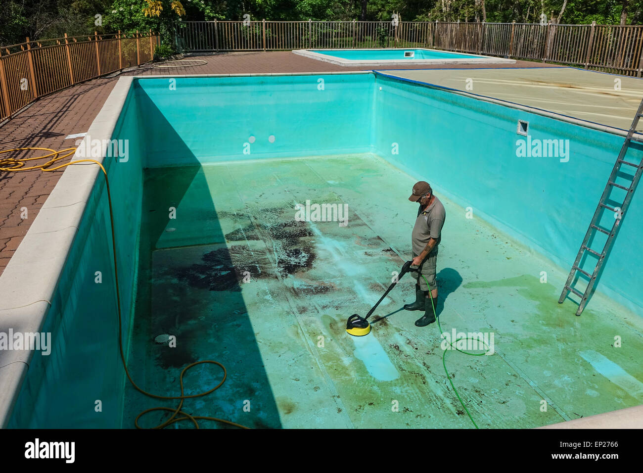 Karcher pressure washer power jet wash patio attachment being used by