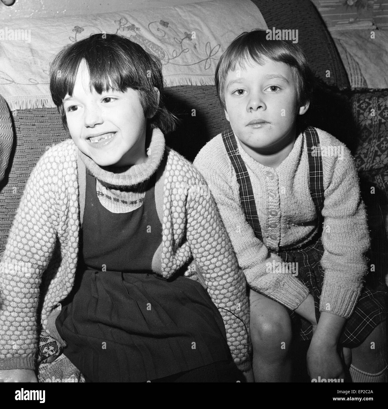 Susan Cornish (l) and Cindy Hellpe (r), children who were attacked by Norma Bell and Mary Bell, pictured 18th December 1968. Stock Photo