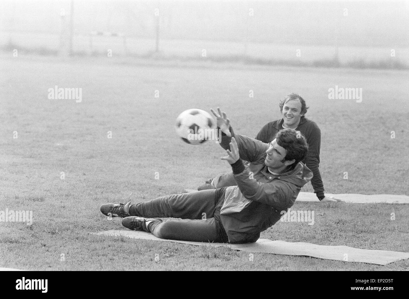 Dino Zoff, goalkeeper for Juventus, pictured during team training session in Turin, Italy, 10th November 1977. Stock Photo