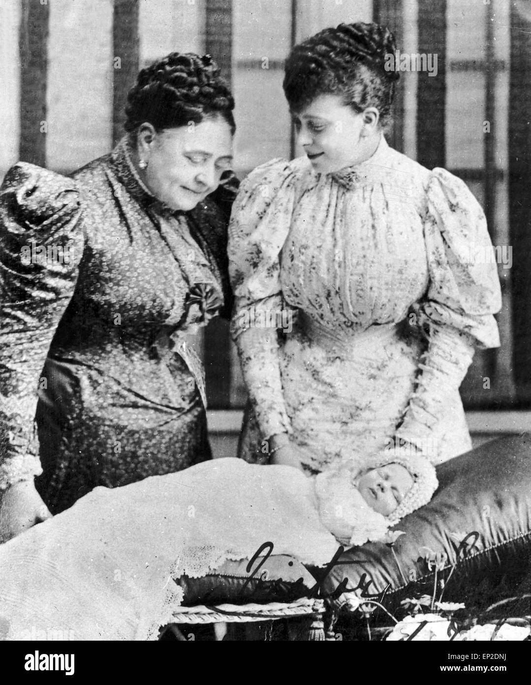 The new King Edward VIII with his mother Queen Mary, then princess of