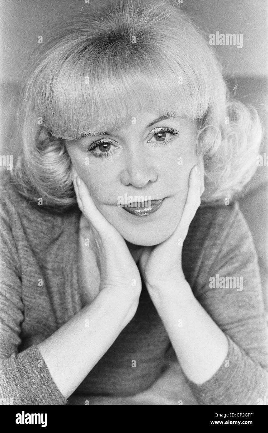 Kathy kirby hires stock photography and images Alamy