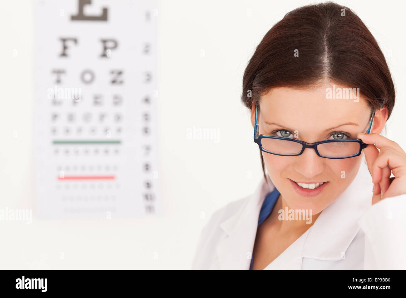 Врач зрение очки. Зрение медицина. Проверка зрения фото. Тест очки. Зрение фон.