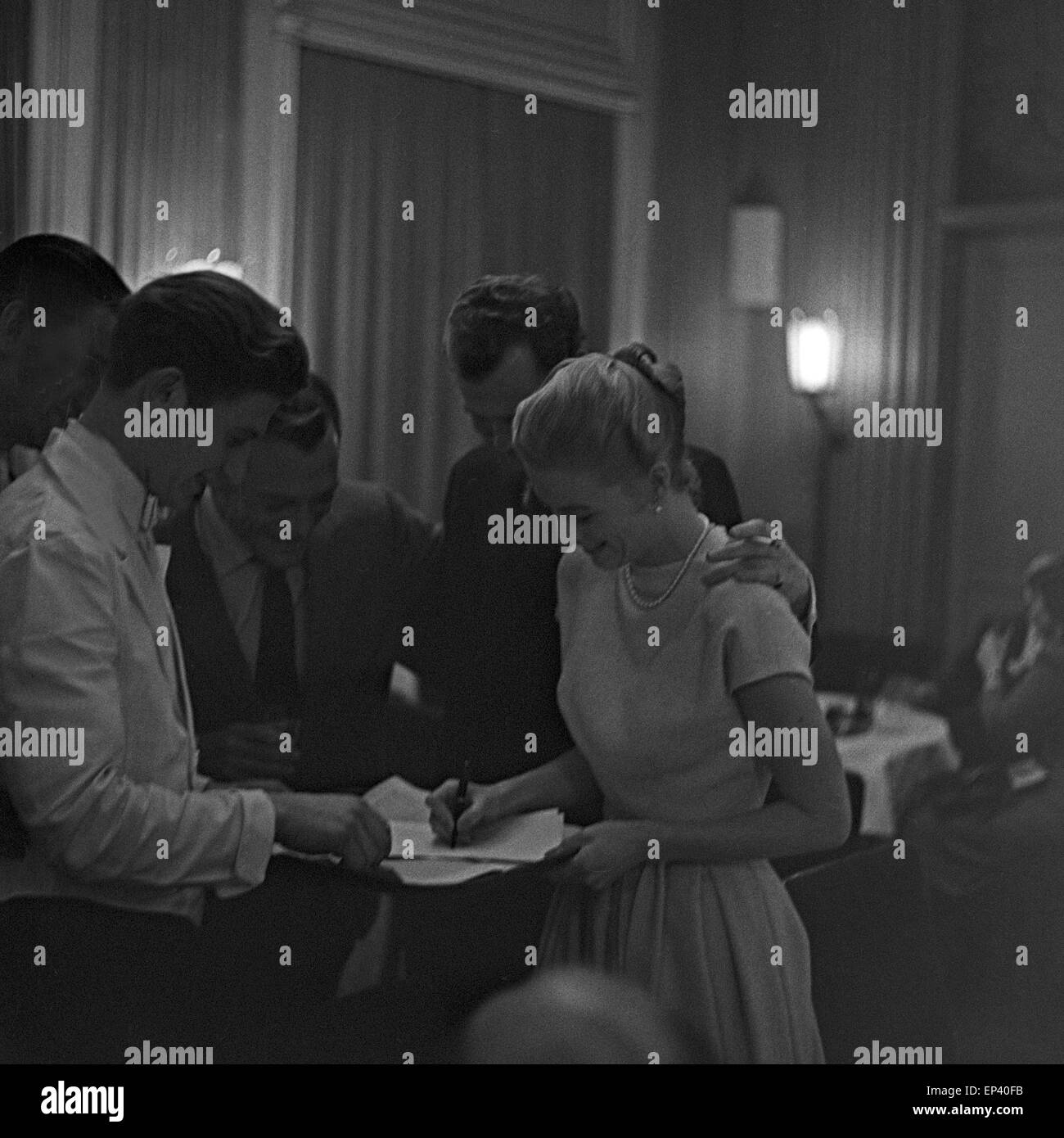 Eddie constantine Black and White Stock Photos &amp; Images - Alamy