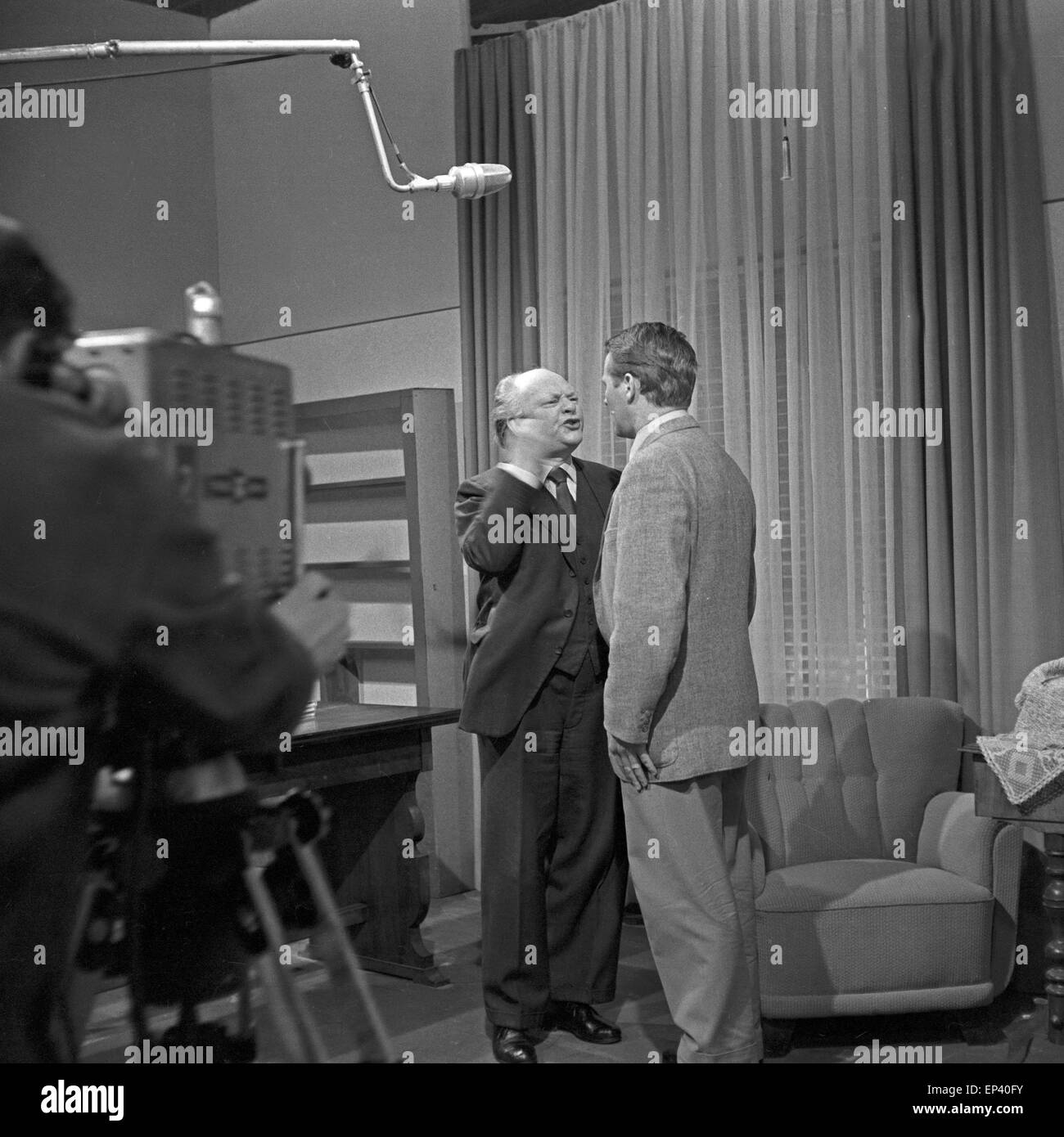 Das Geld, das auf der Straße liegt, Fernsehfilm, Deutschland 1958, Regie Egon Monk, Darsteller Das Geld, das auf der Straße liegt, Fernsehfilm, Deutschland 1958, Regie Egon Monk, Darsteller