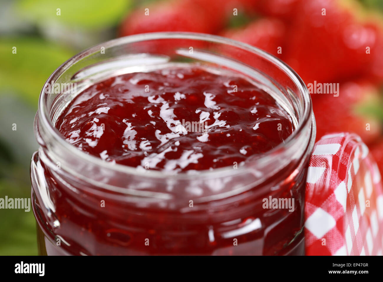 Erdbeermarmelade hi-res stock photography and images - Alamy