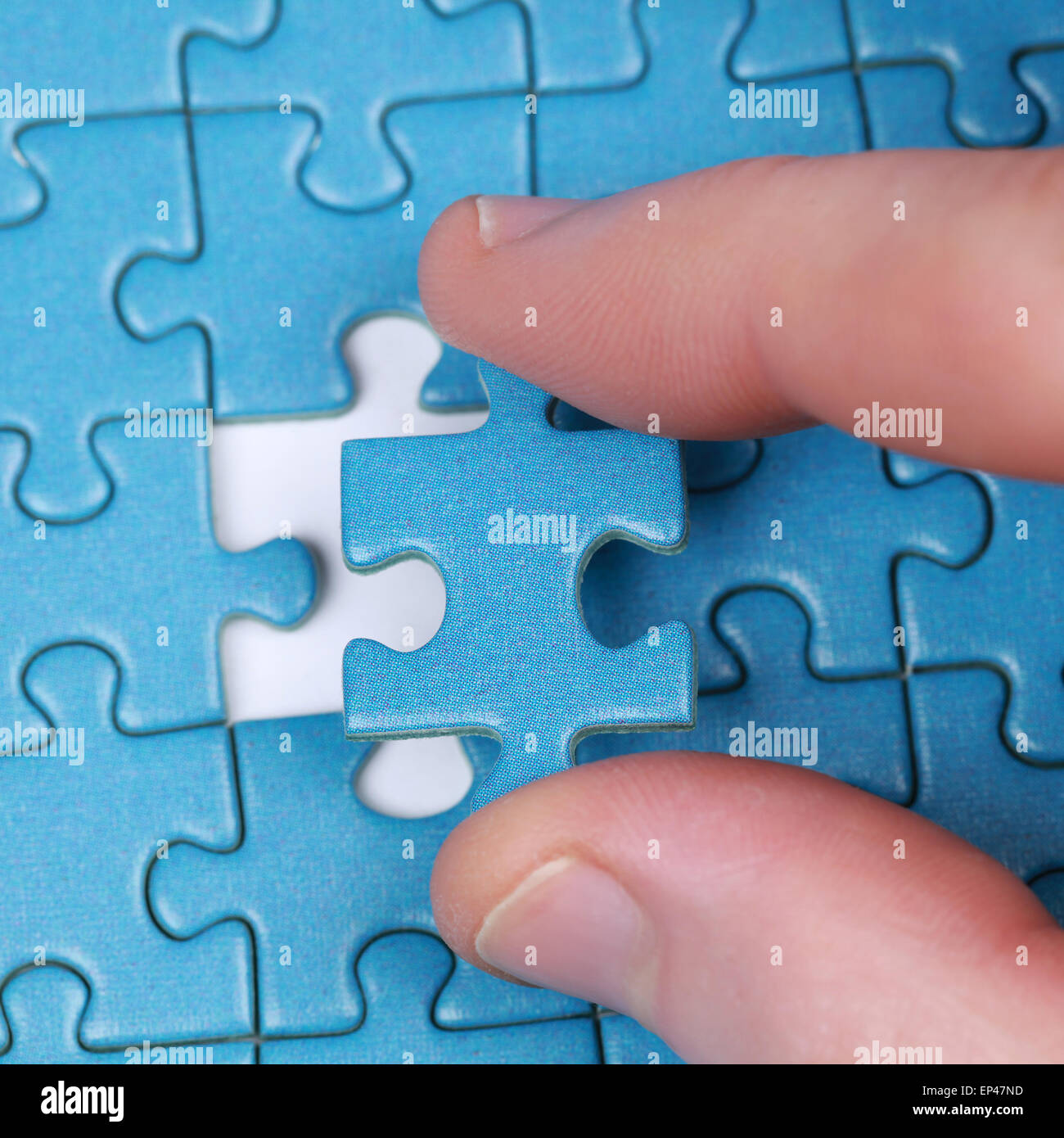 Hand mit Puzzle Stock Photo