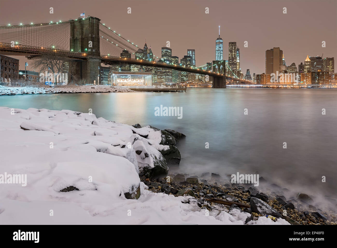Brooklyn bridge park winter hi-res stock photography and images - Alamy