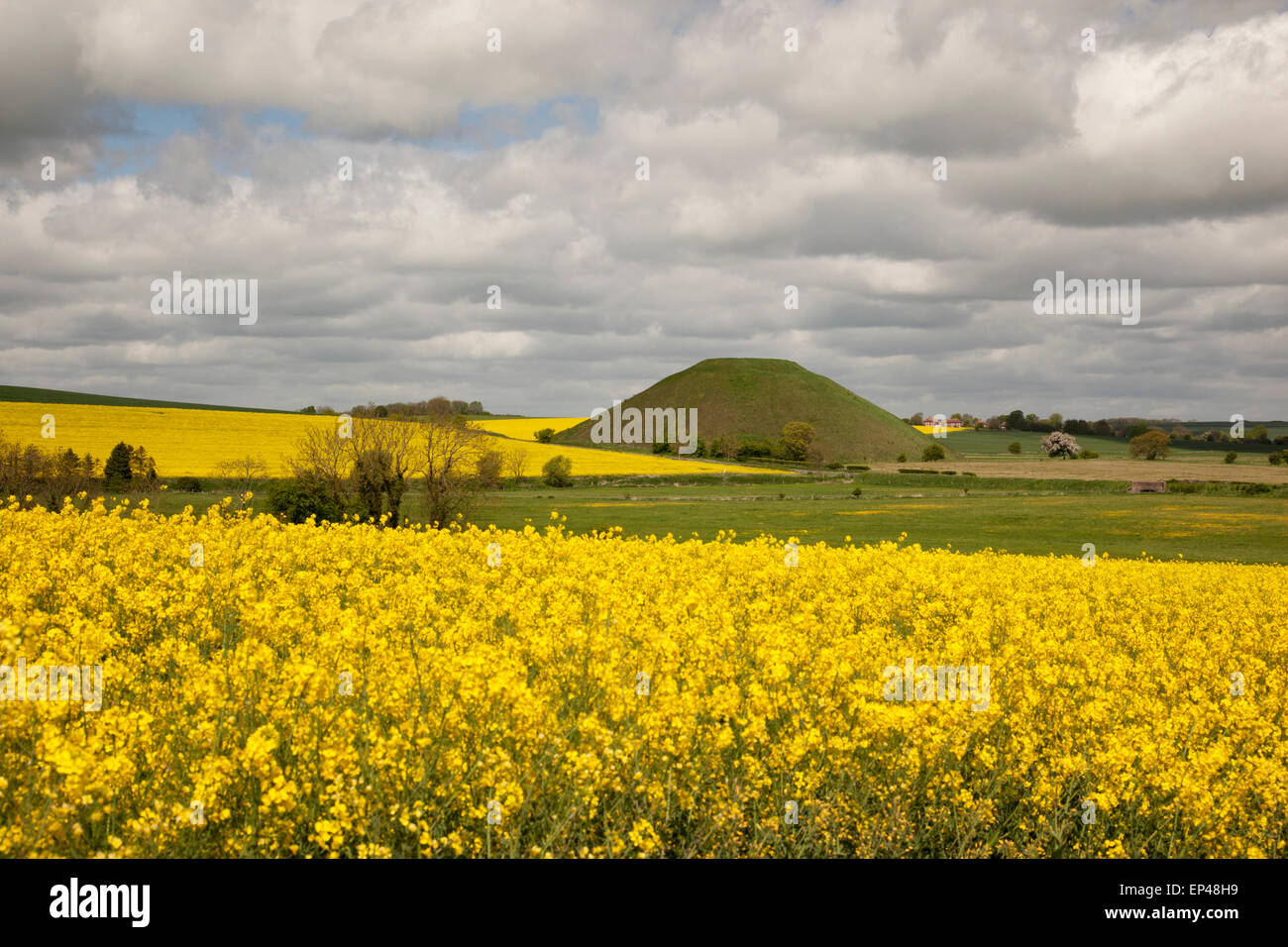 Silbury hill avebury hires stock photography and images Alamy