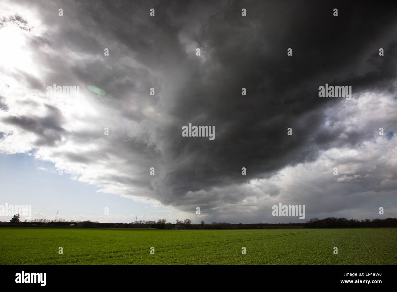 Thunder clouds cambridgeshire hi-res stock photography and images - Alamy