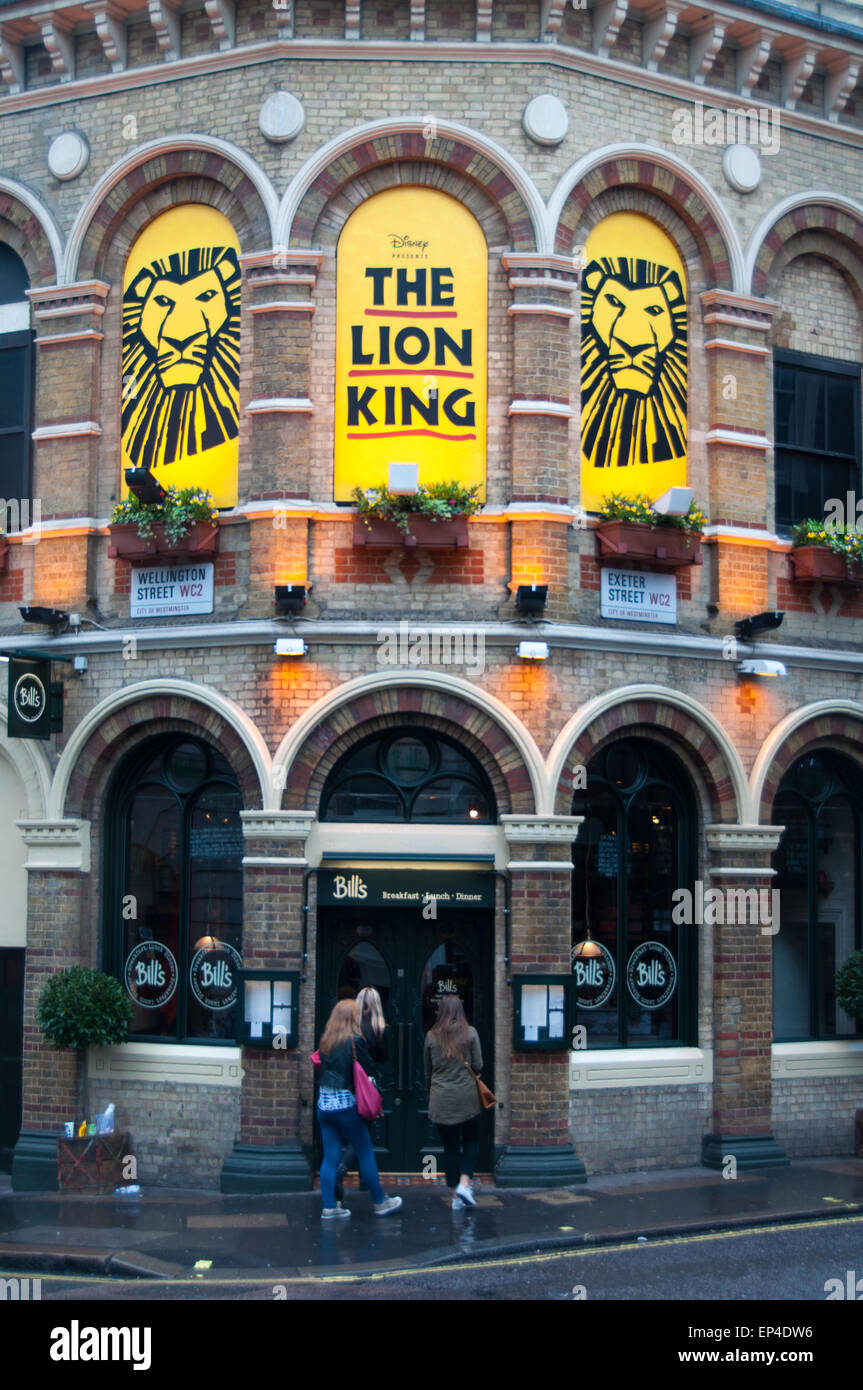 The lion king at the lyceum theatre hires stock photography and images Alamy