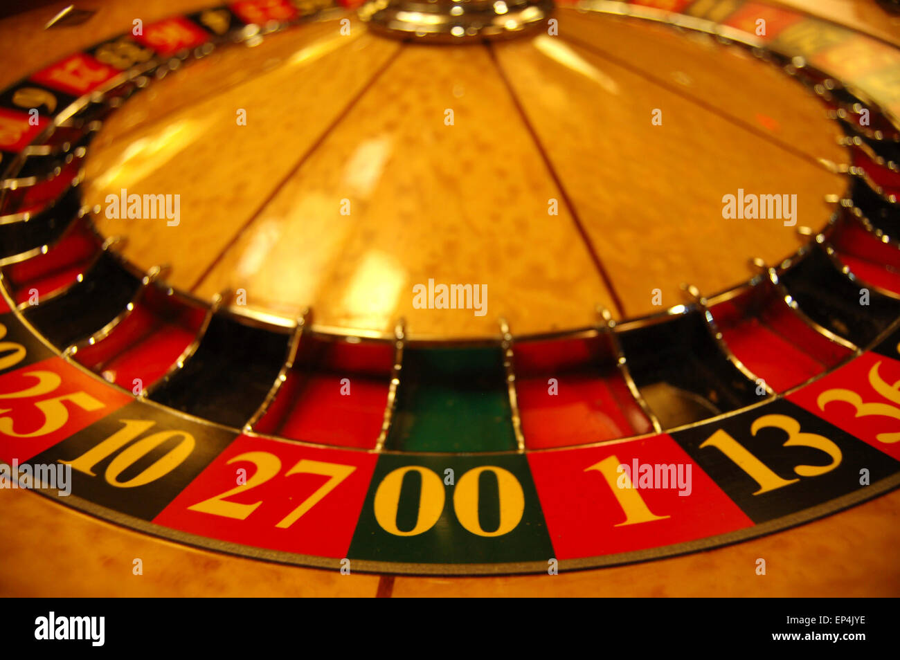 Roulette table casino spinning hires stock photography and images Alamy