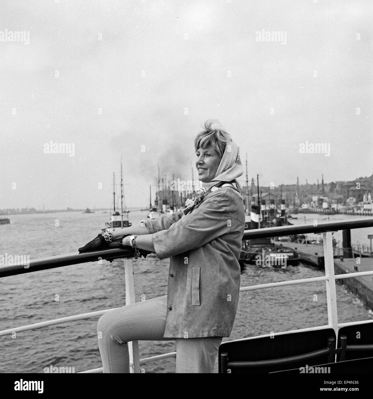 Lale Andersen Black And White Stock Photos Images Alamy