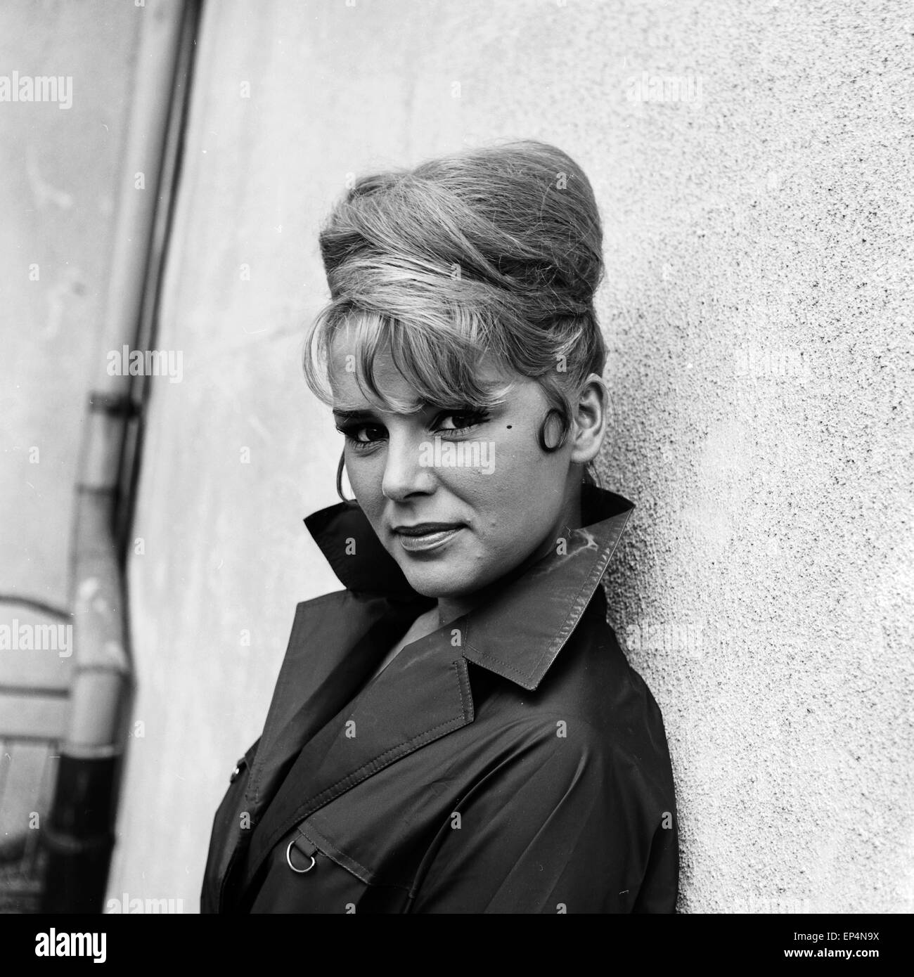 Deutsche Schauspielerin Susanne Cramer, Deutschland 1960er Jahre. German actress Susanne Cramer, Germany 1960s. Stock Photo