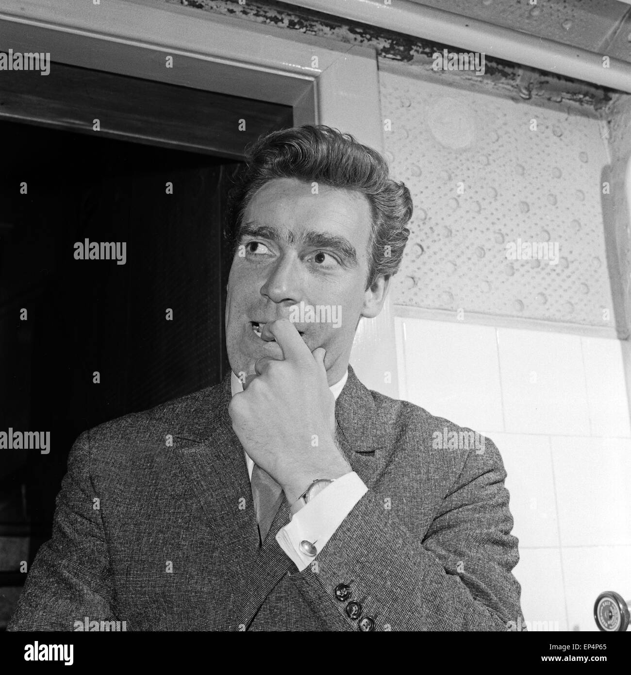 Deutscher Schauspieler und Regisseur Jürgen Goslar in Hamburg, Deutschland 1960er Jahre. German actor and director Juergen Go Stock Photo