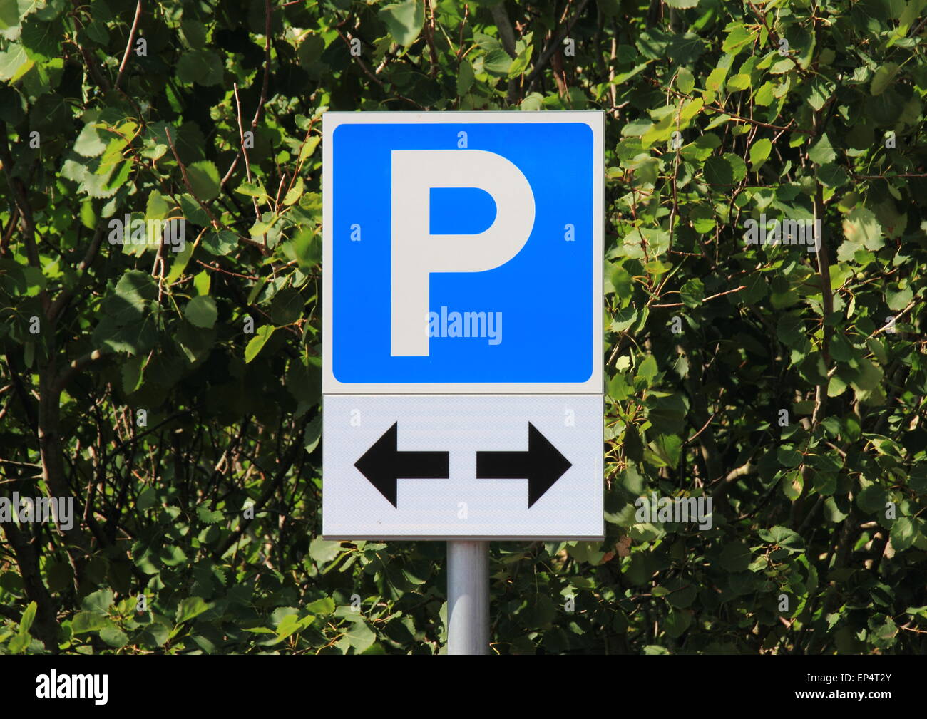 parking-sign-with-two-black-direction-arrows-stock-photo-alamy