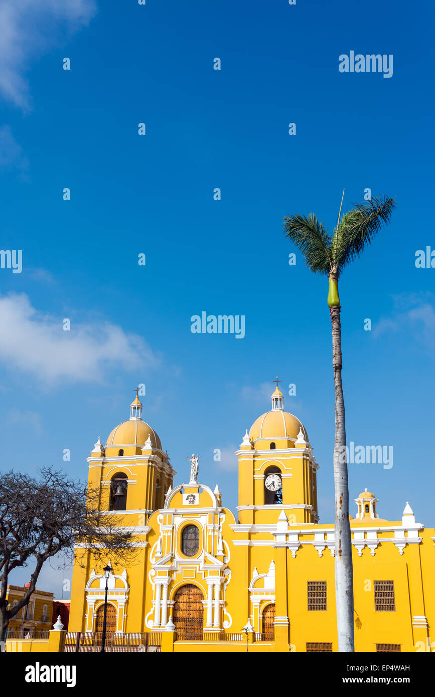Cathedral and palm tree in the historic colonial center of Trujillo, Peru Stock Photo