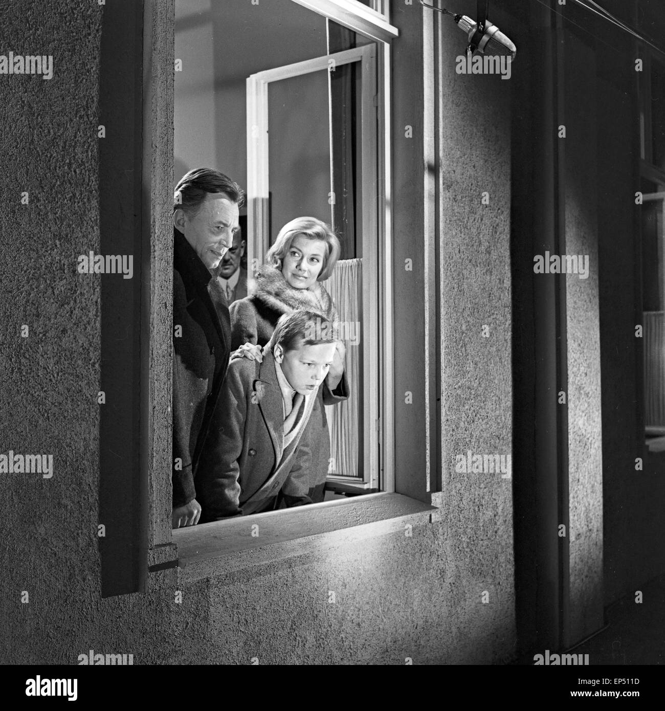 Spielszene zum Fach "Geschichte" im Rahmen des Schulfernsehens des NDR in Hamburg, Deutschland 1960er Jahre. Scene of the subjec Stock Photo