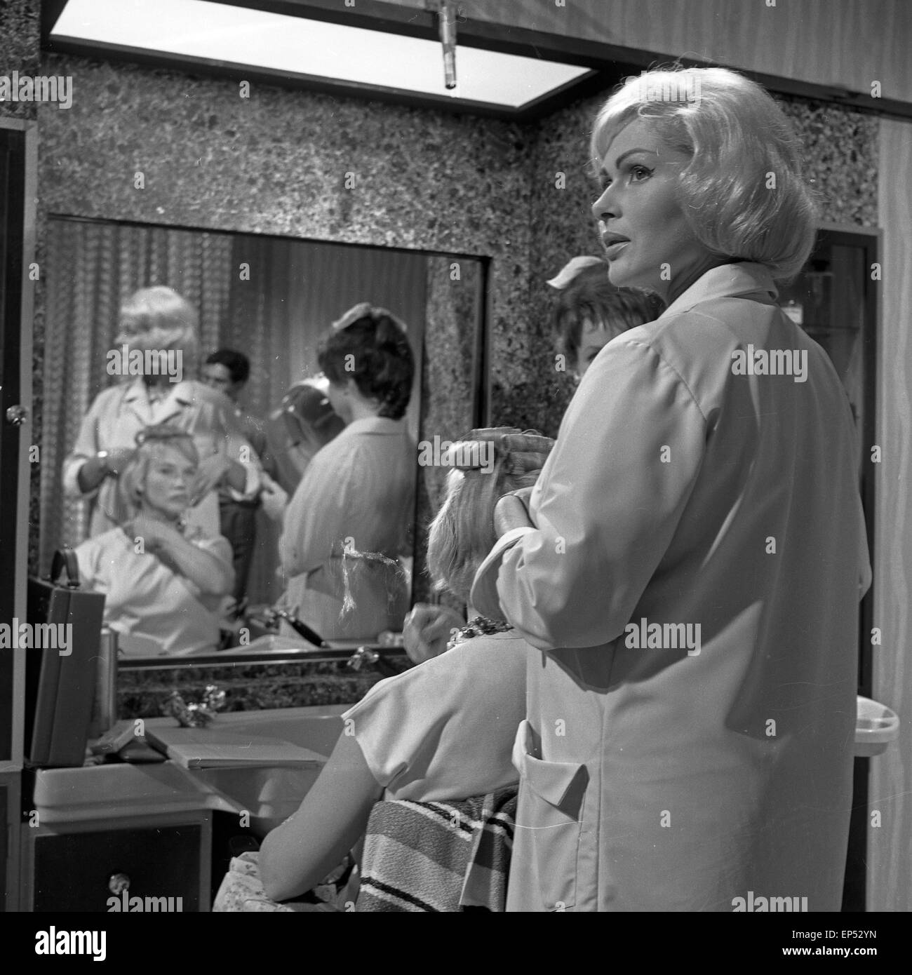 Schönes Wochenende, Fernsehspiel, Deutschland 1962, Regie: Peter Beauvais, Darsteller: Christiane Nielsen Stock Photo