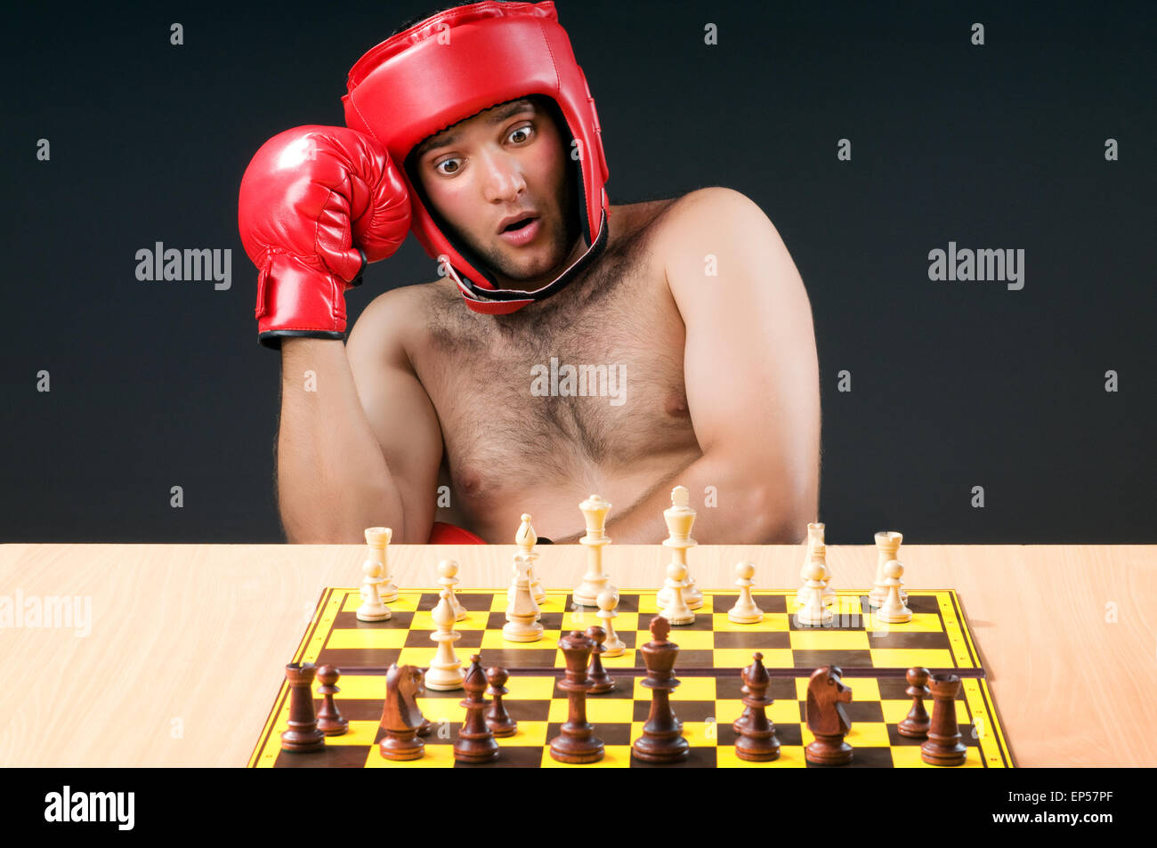 Funny chess pieces hi-res stock photography and images - Alamy