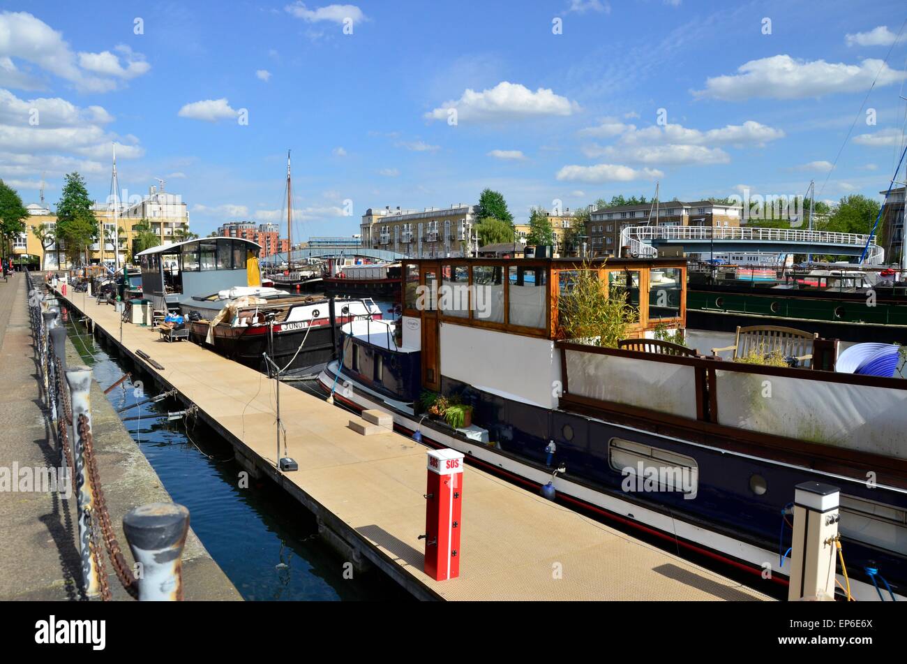 Surrey Docks High Resolution Stock Photography and Images Alamy