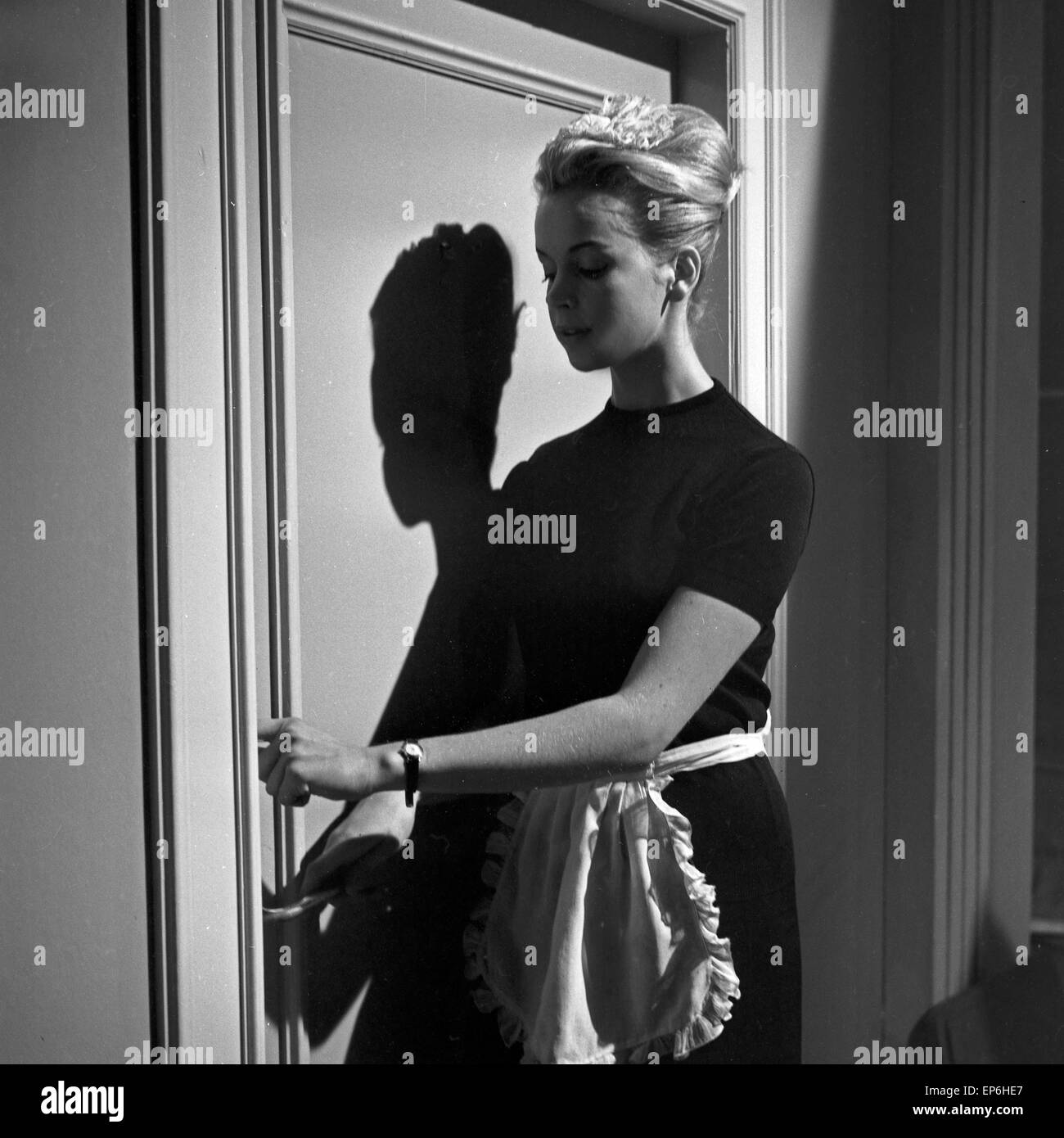 Zimmermadchen hi-res stock photography and images - Alamy