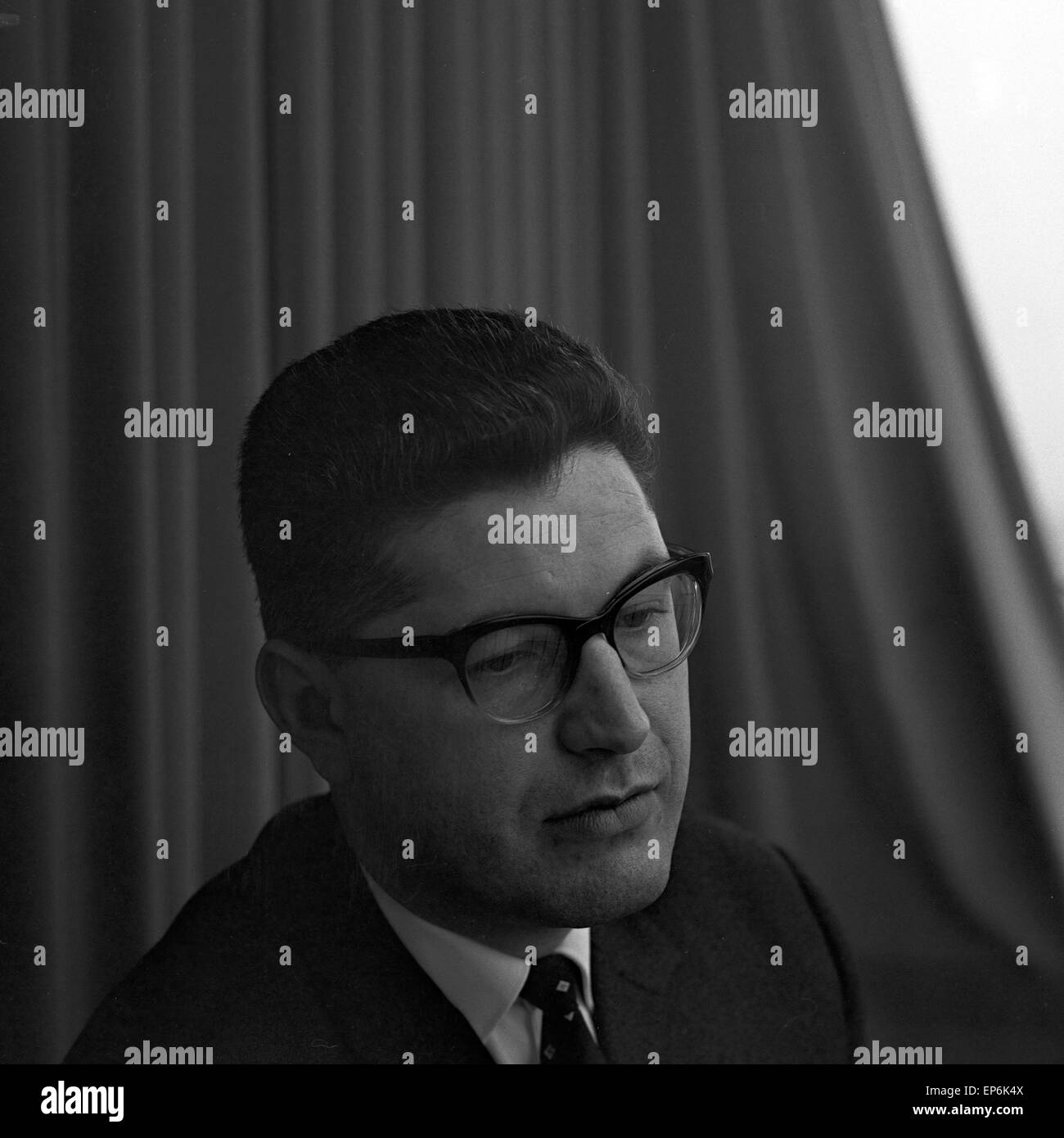 Deutscher Musikkritiker Peter Dannenberg in Hamburg, Deutschland 1960er