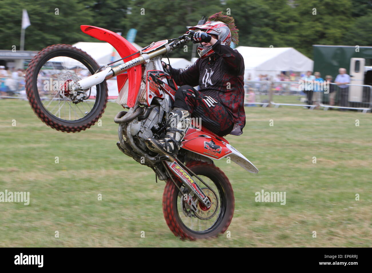 Motorcycle stunt hi-res stock photography and images - Alamy