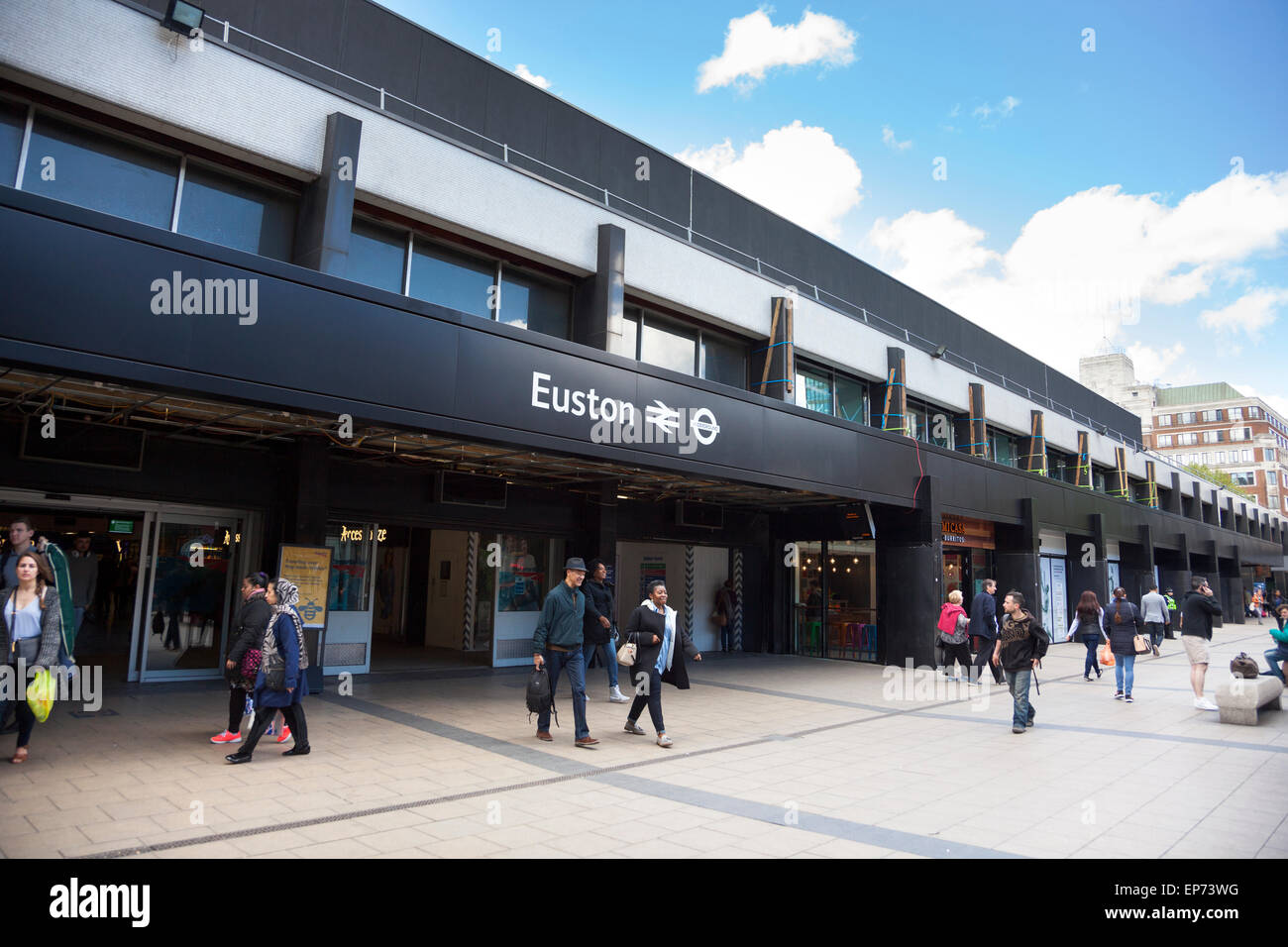 Euston Station Hi res Stock Photography And Images Alamy